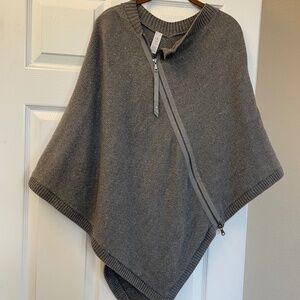 Lululemon On The Go Poncho, Grey 100% merino wool
